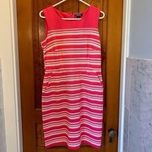 Lands End pink/white sheath dress with pockets.